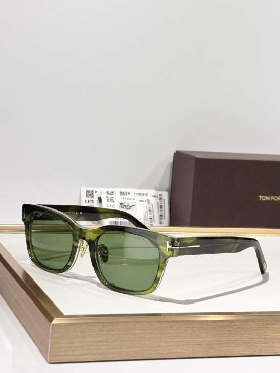 Picture of Tom Ford Sunglasses _SKUfw77836562fw